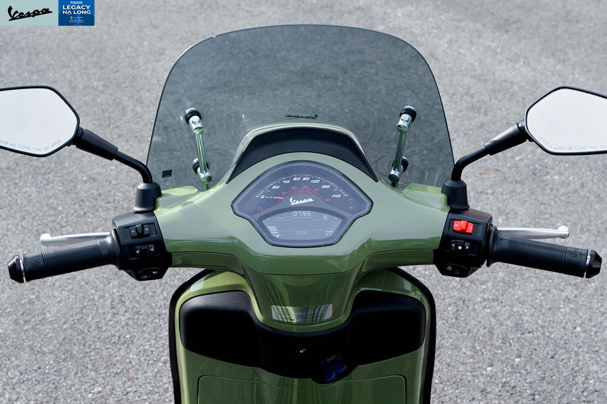 Kính chắn gió mờ Vespa Sprit