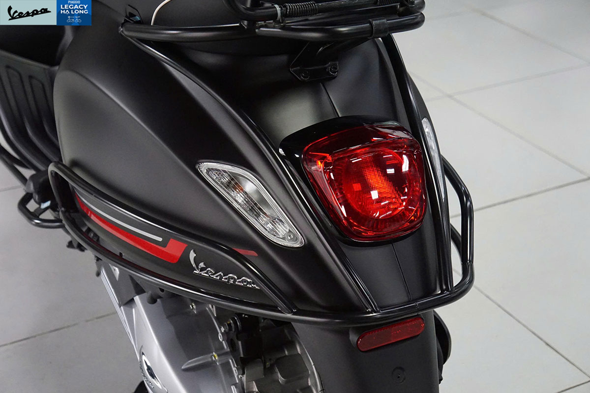 Khung bao vệ Vespa Sprint