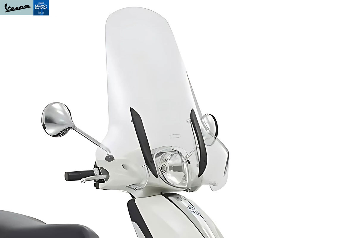 Kính chắn gió cao